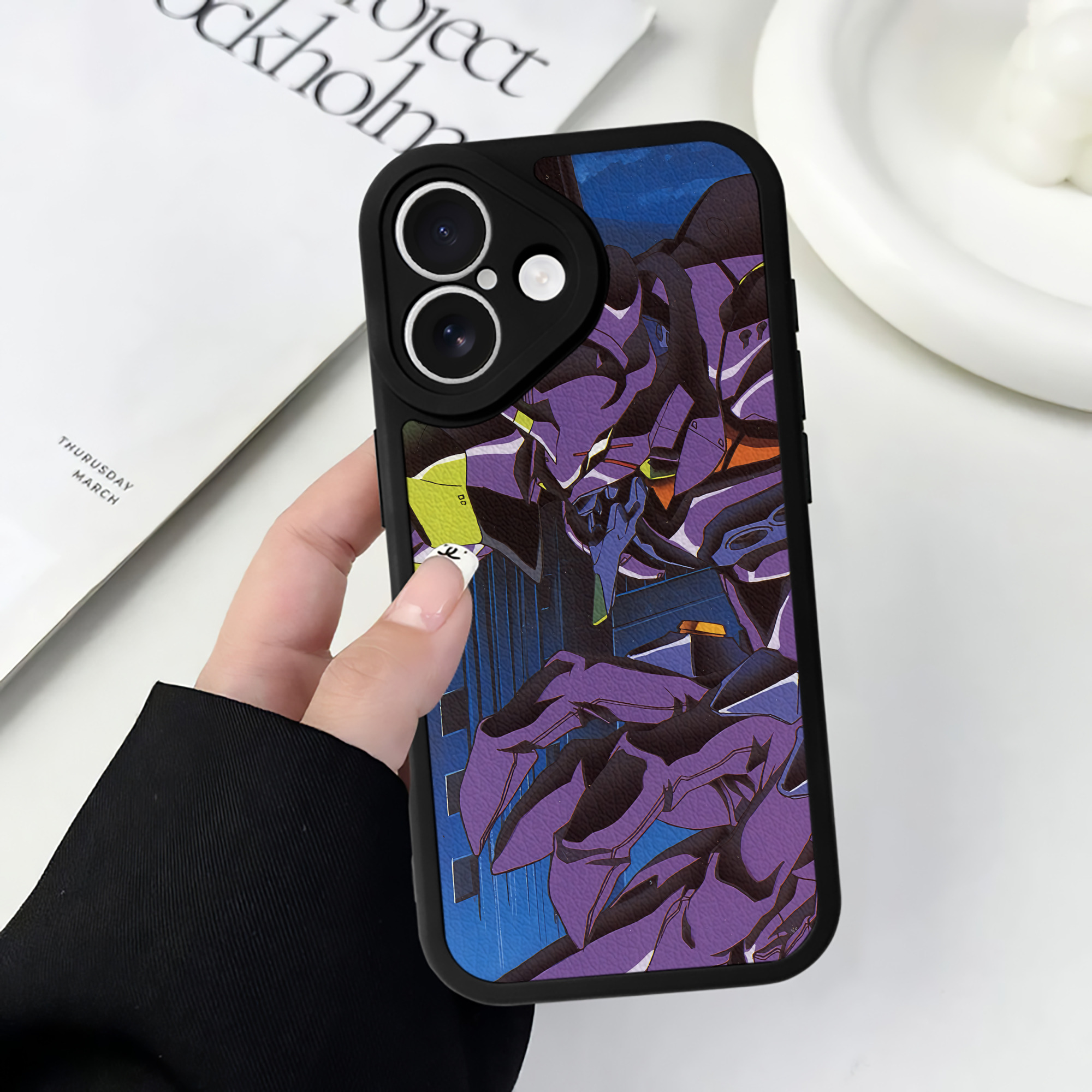 （画像用） EVA 新世紀エヴァンゲリオン 【iPhone 16シリーズ対応】シリコンスマホケース（レザー調） 材質：シリコン